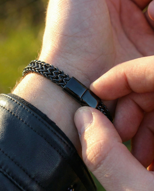 Black Phantom Chain™ – Luxury Men's Bracelet